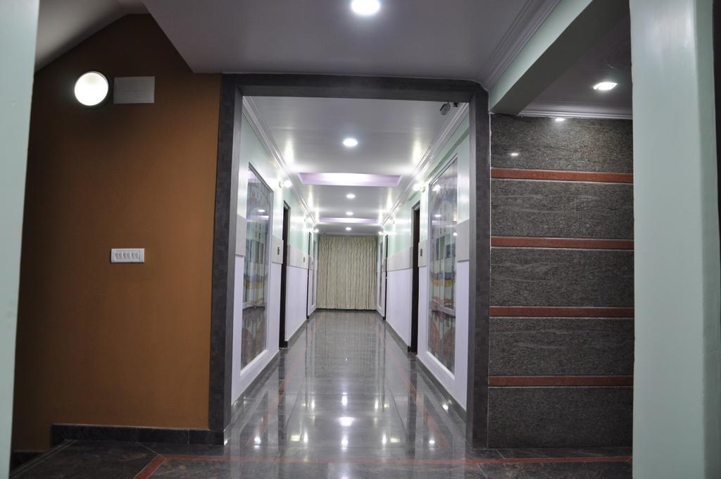 Hotel Av Comforts Bengaluru Kültér fotó